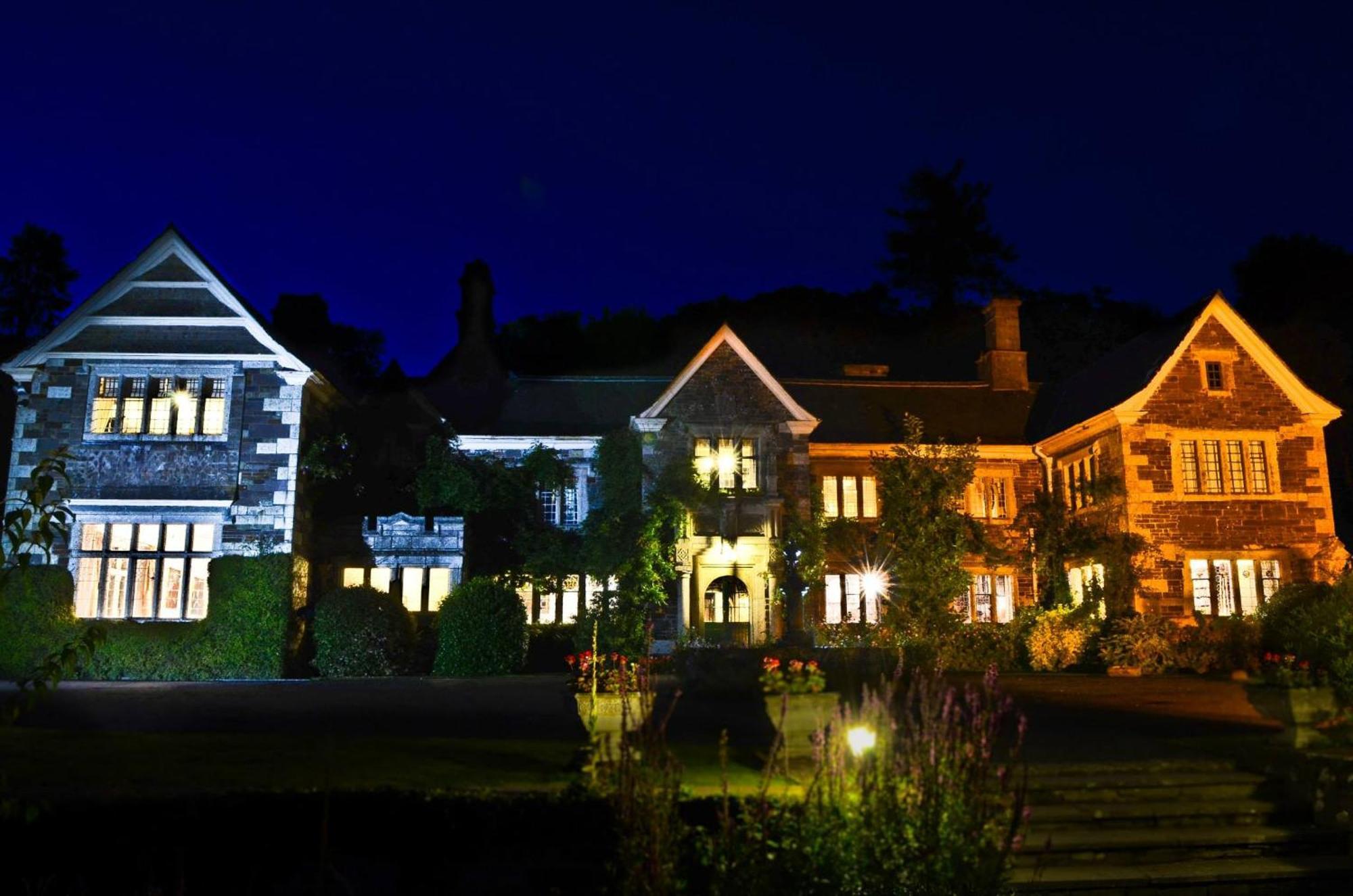 Lewtrenchard Manor Hotel Bagian luar foto
